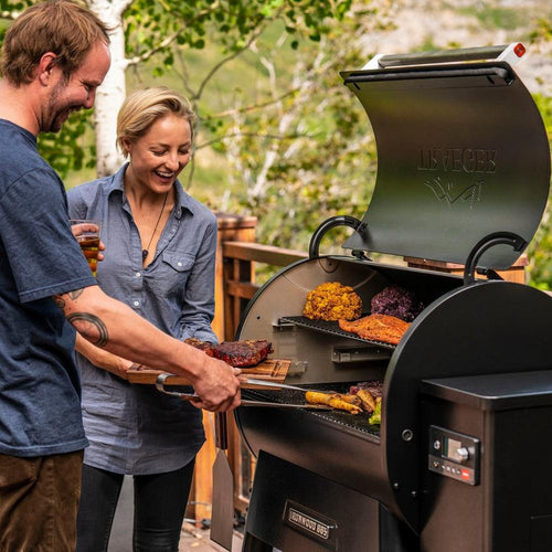 Traeger Ironwood Series 885 Pellet Grill